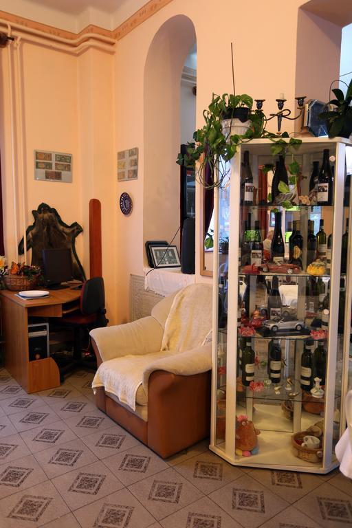 Bed and Breakfast Alabastrom Panzio Es Etterem Богач Екстер'єр фото